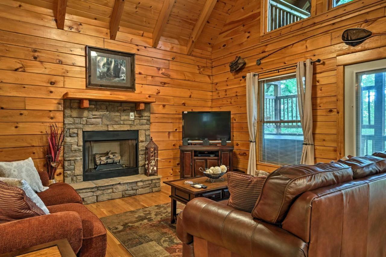 Pigeon Forge Cabin With Hot Tub, Grill And Pool Table! Villa Sevierville Exterior foto