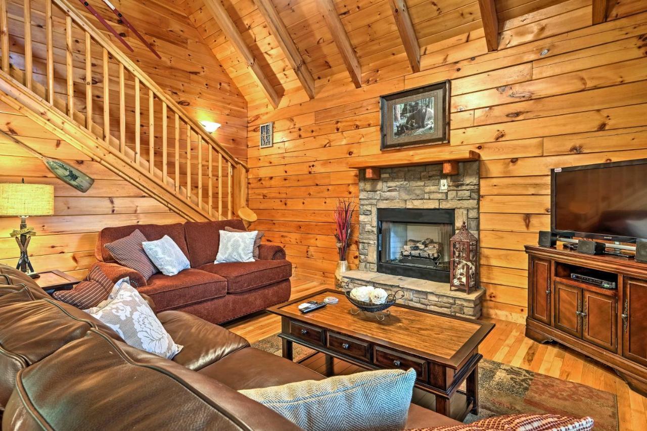 Pigeon Forge Cabin With Hot Tub, Grill And Pool Table! Villa Sevierville Exterior foto