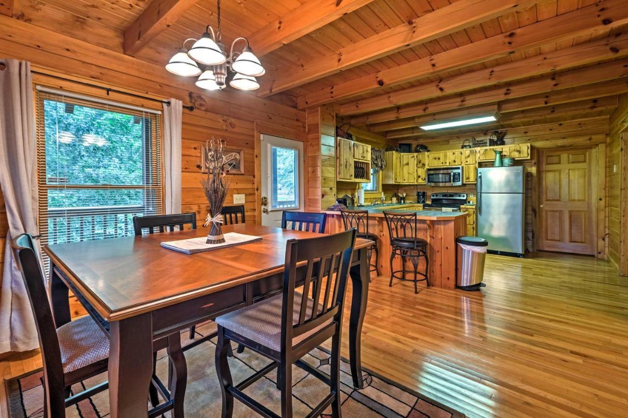 Pigeon Forge Cabin With Hot Tub, Grill And Pool Table! Villa Sevierville Exterior foto