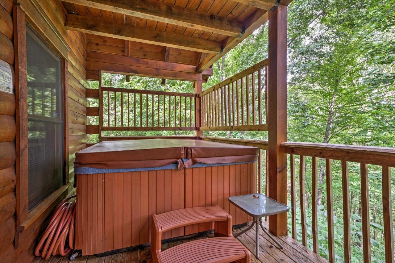 Pigeon Forge Cabin With Hot Tub, Grill And Pool Table! Villa Sevierville Exterior foto
