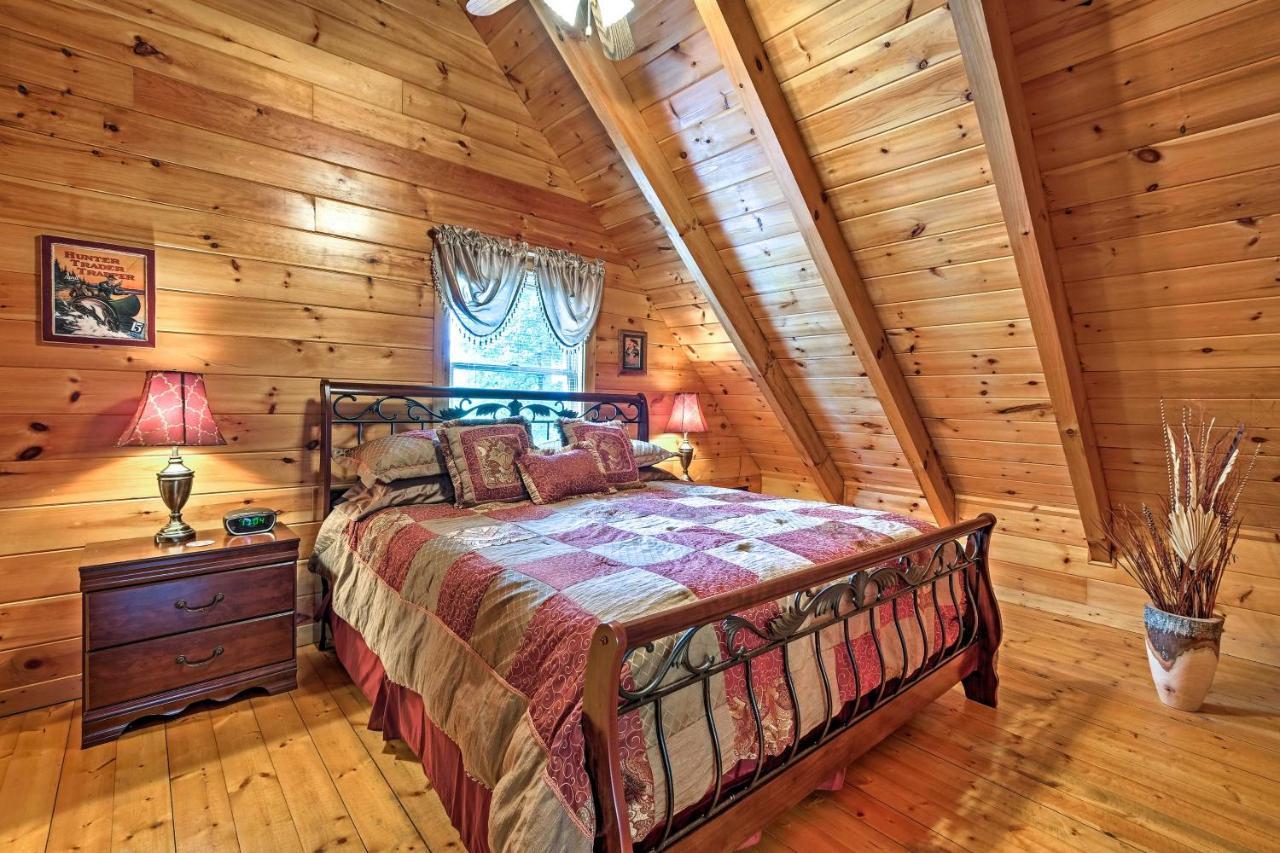 Pigeon Forge Cabin With Hot Tub, Grill And Pool Table! Villa Sevierville Exterior foto