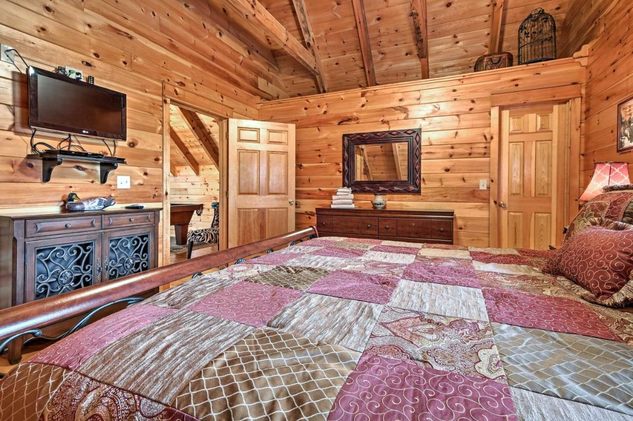 Pigeon Forge Cabin With Hot Tub, Grill And Pool Table! Villa Sevierville Exterior foto